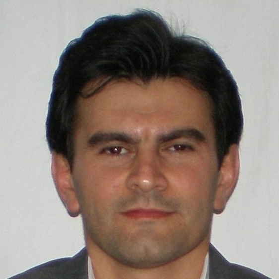 رامین مناف فر